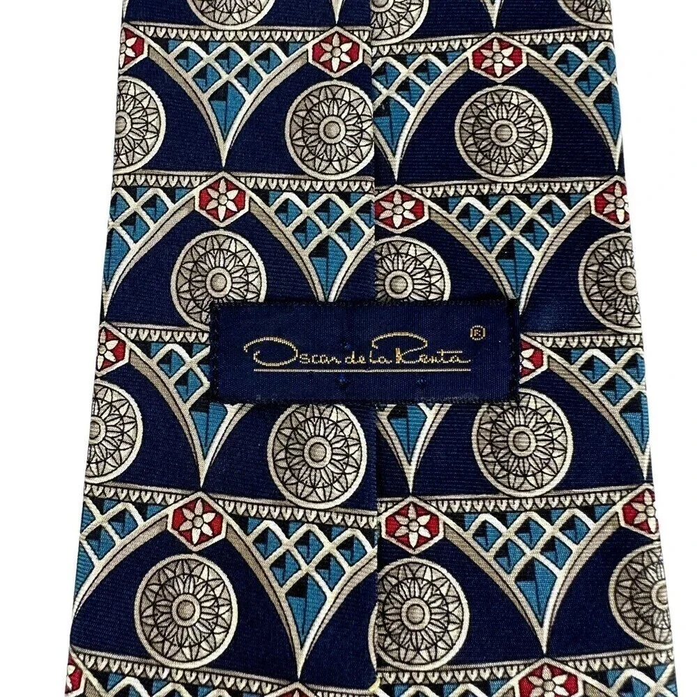 Oscar De La Renta Tie Mens Navy Medallion 100% Silk Necktie Woven Made in Italy